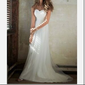 David's Bridal Sweetheart Wedding Gown